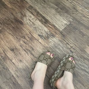 Gucci sandals